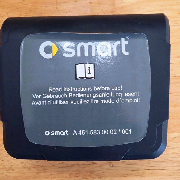 Smart Car Part A4515830002/001 Tire Repair Compressor (281) - Picture 2 of 4